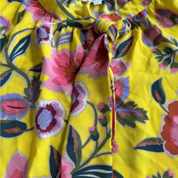 Black Rainn floral blouse.  Women’s size medium.  Bright and colorful! - Picture 4 of 7